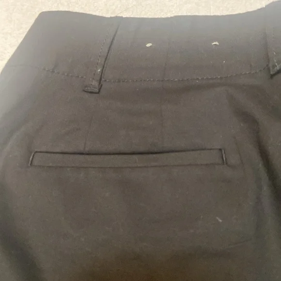 ANN TAYLOR Petite Size 4P Black Shorts - Picture 9 of 10